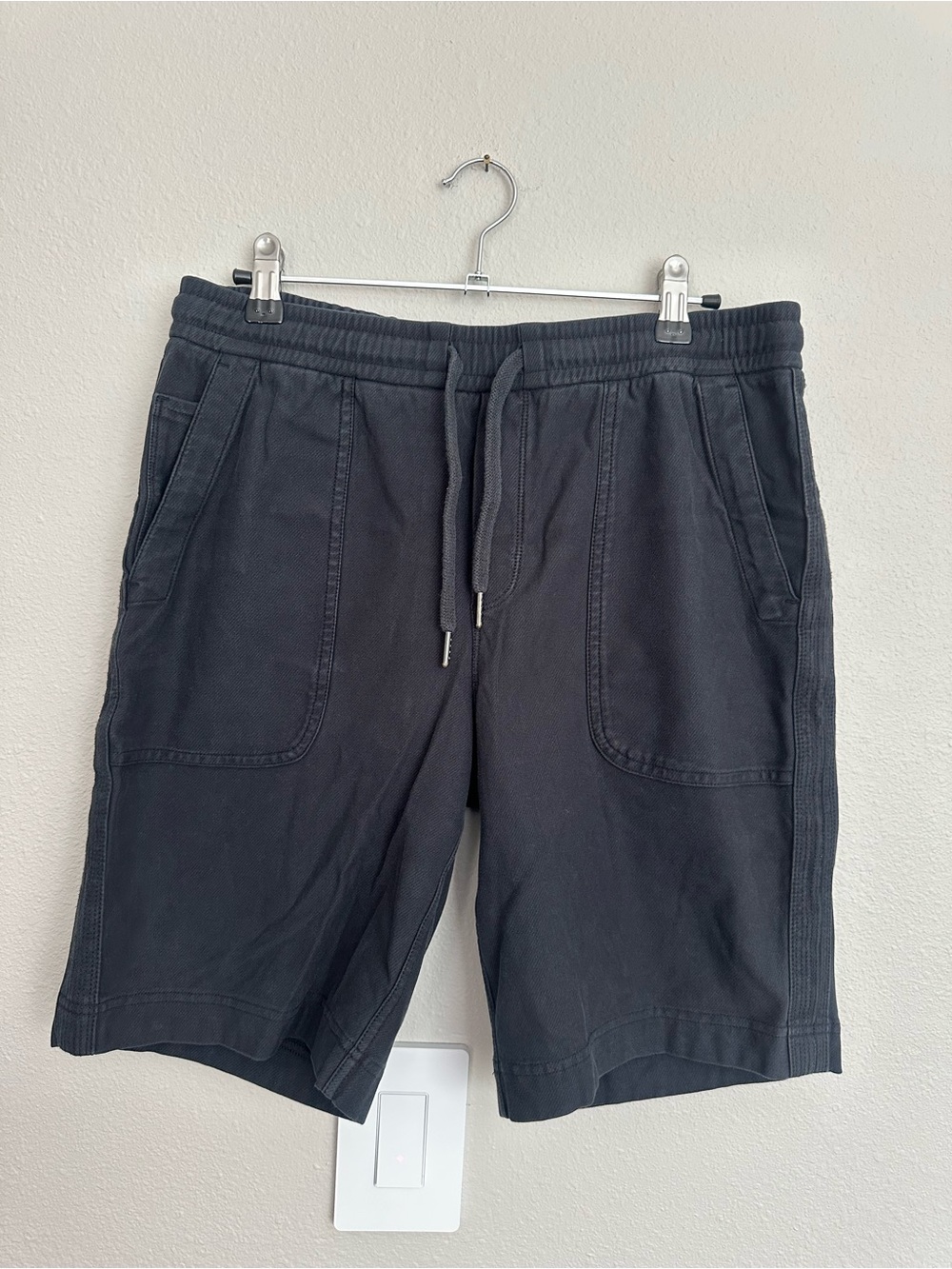 Athleta Women's Black Athletic Drawstring Shorts
